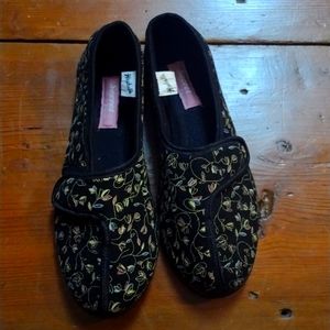 Floral ballet flat/slipper UK9/US10/EU42 washable